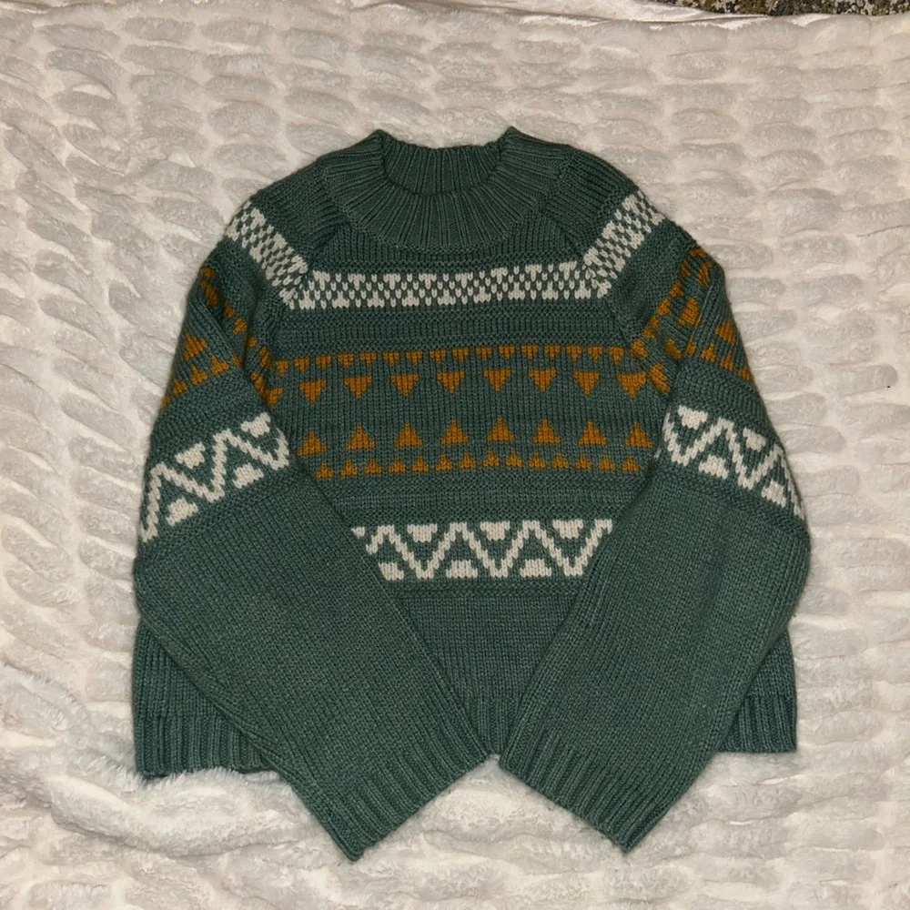 Universal Thread Teal and Mustard Patterned Sweater